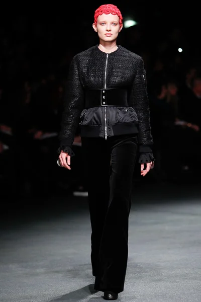 Look 26